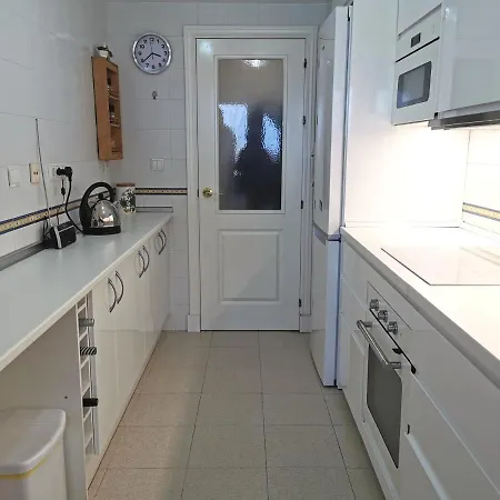 Penthouse Flat, Port 公寓 *